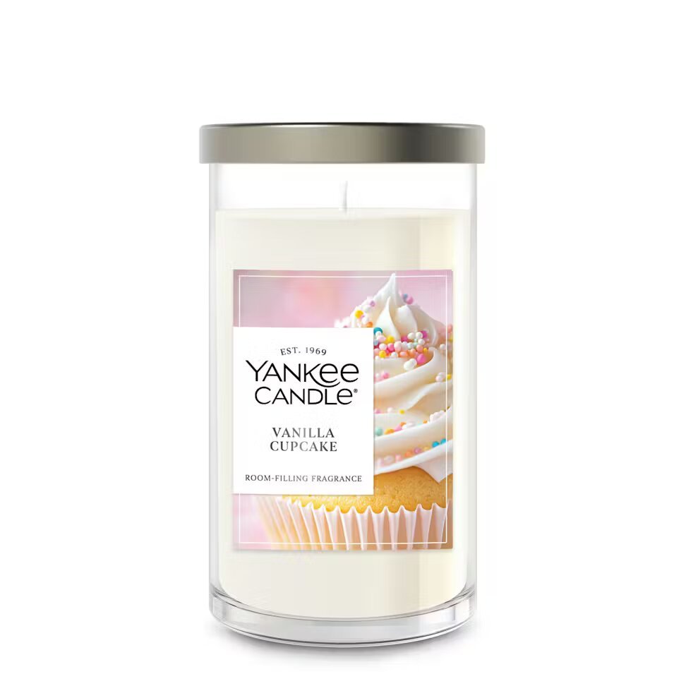 Candela 14.25 oz Vanilla Cupcake - Monnry