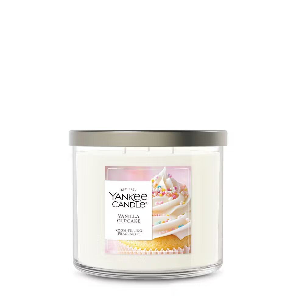 Candela 14.5 oz Vanilla Cupcake - Monnry