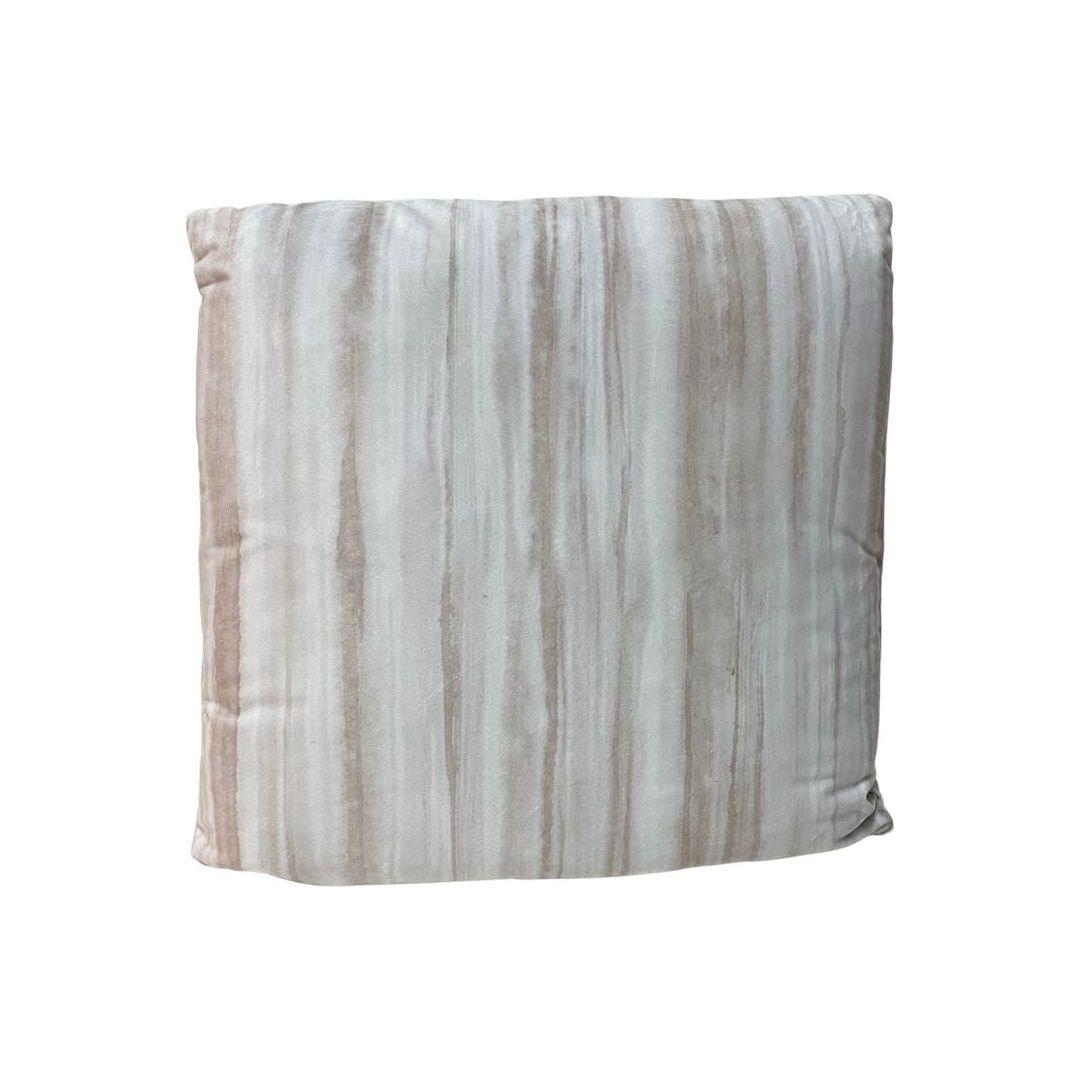 Almohadón Tela Premium con Relleno de Plumas 22" x 22" Pulgadas - Monnry