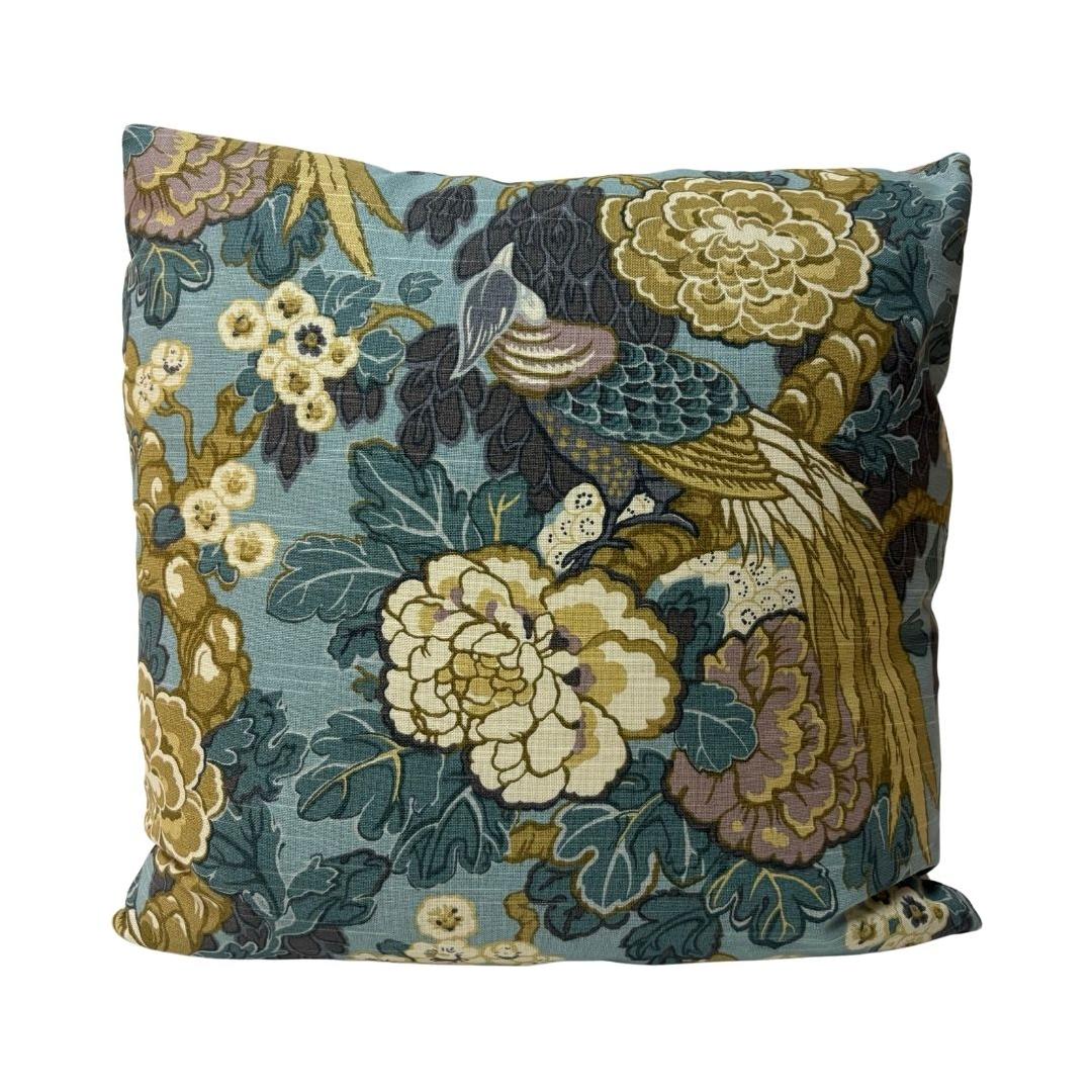 Almohadón Tela Premium con Relleno de Plumas 22" x 22" Pulgadas - Monnry